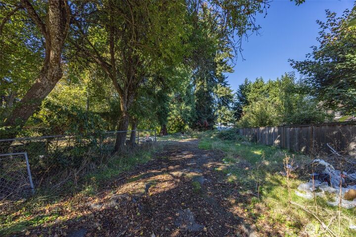 Property Photo: 12900 Beverly Park Road WA 98275