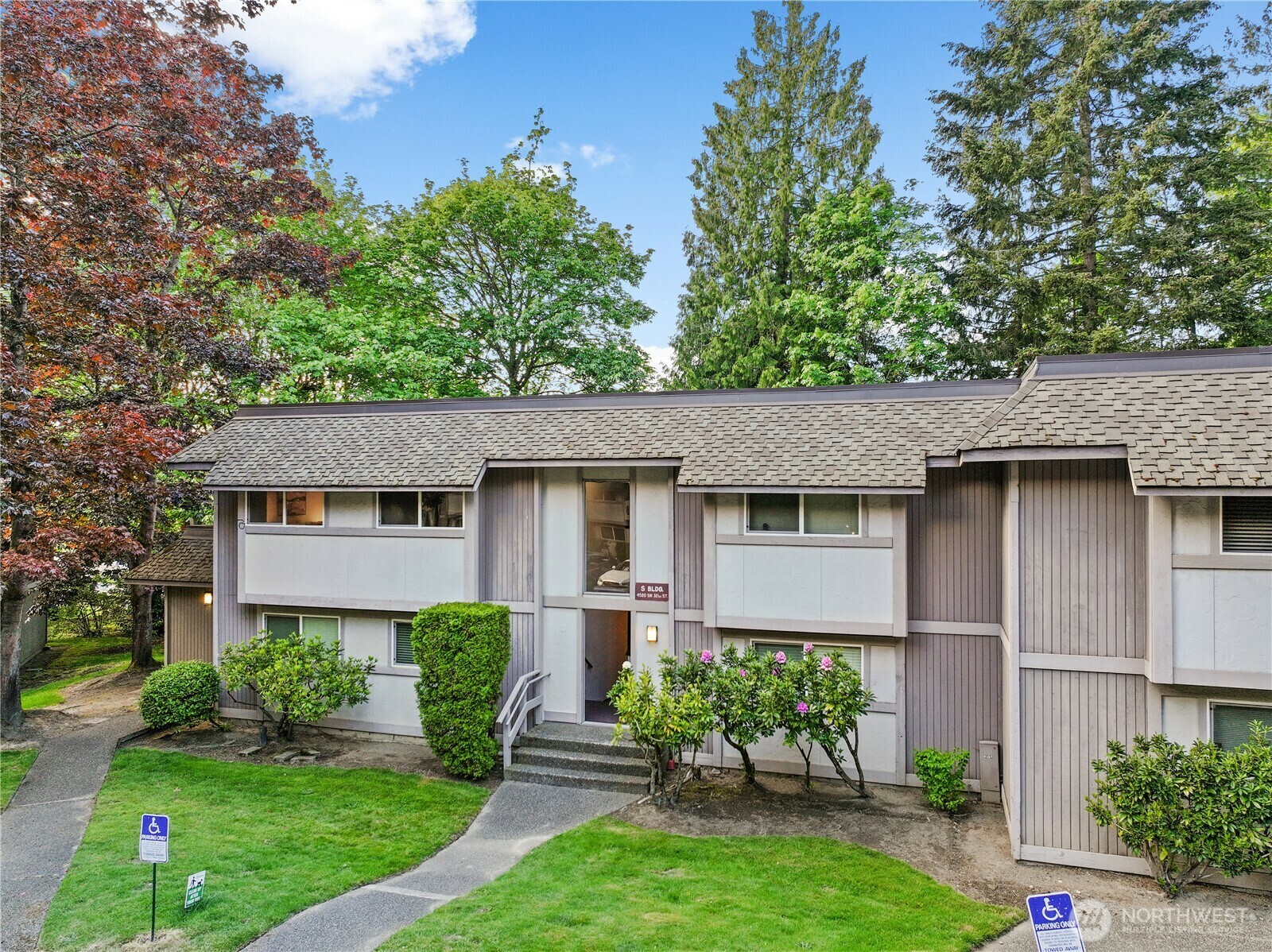 Property Photo: 4601 SW 320th Street S7 WA 98023
