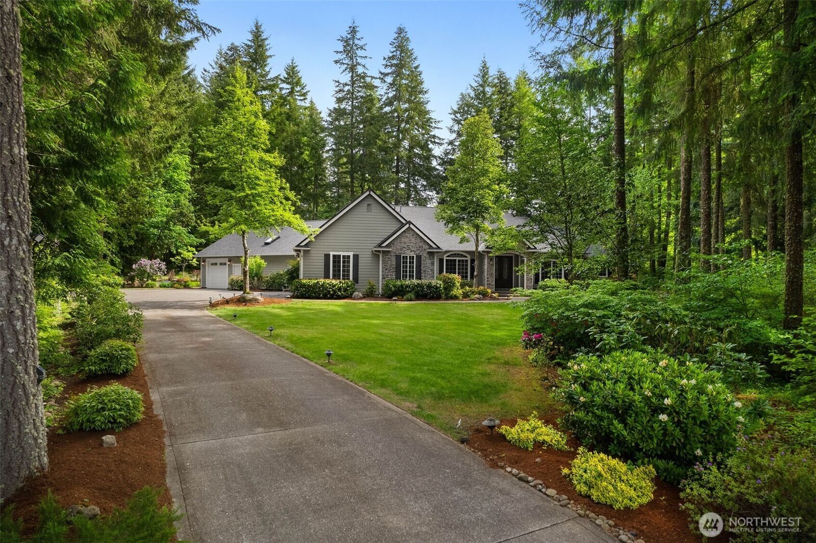 Property Photo:  8900  82nd Lane SE  WA 98513 