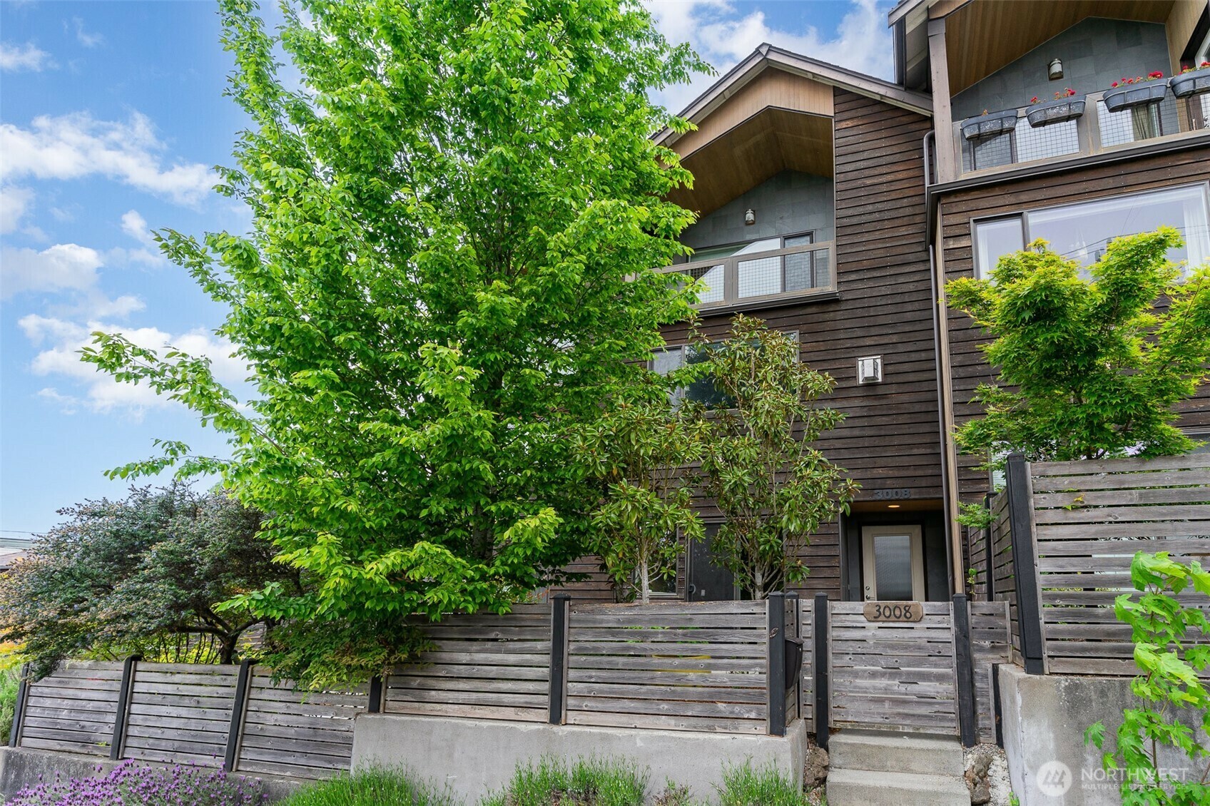 Property Photo: 3008 NE 55th Street WA 98105