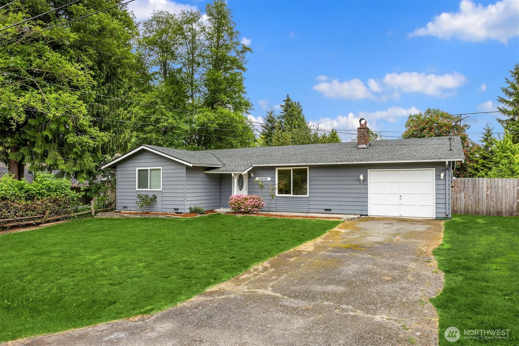 26692  Weaver Avenue NW  Poulsbo WA 98370 photo