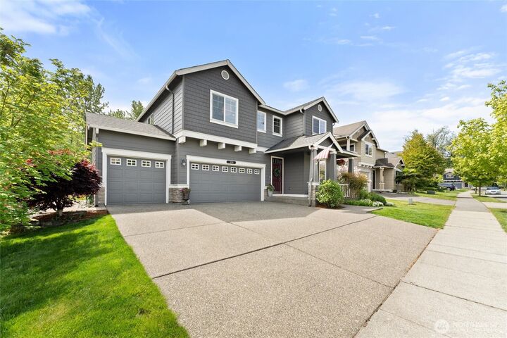 Property Photo: 320 142nd Place SW WA 98208