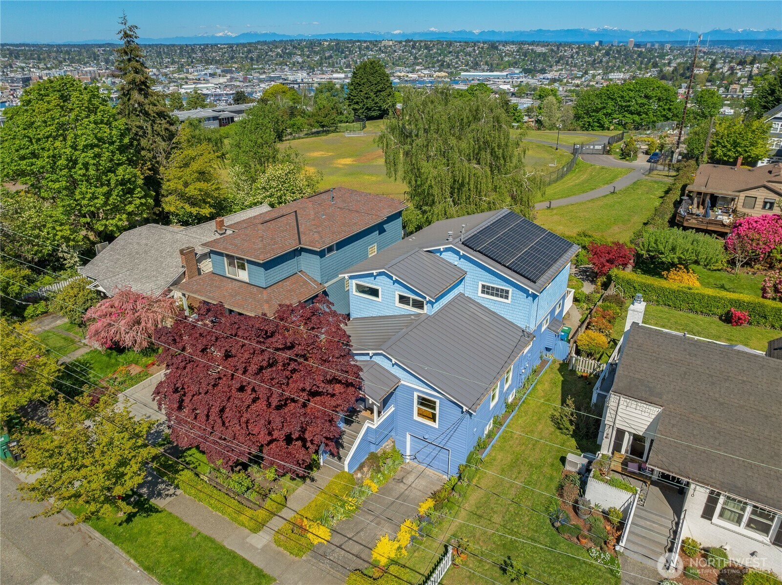 Property Photo: 3416 28th Avenue W WA 98199