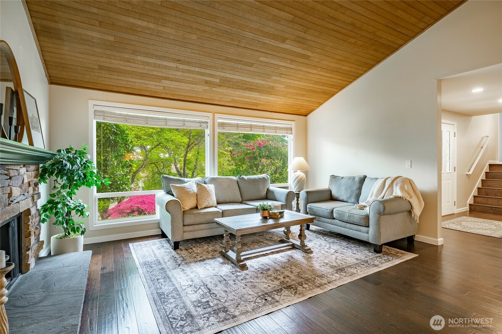 Property Photo: 10640 157th Avenue NE WA 98052