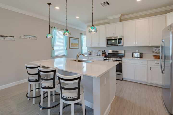 Property Photo: 745 SE Bloomfield Road FL 34984