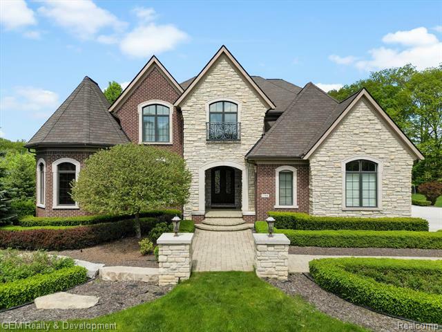Property Photo: 21416 Equestrian Trail MI 48167