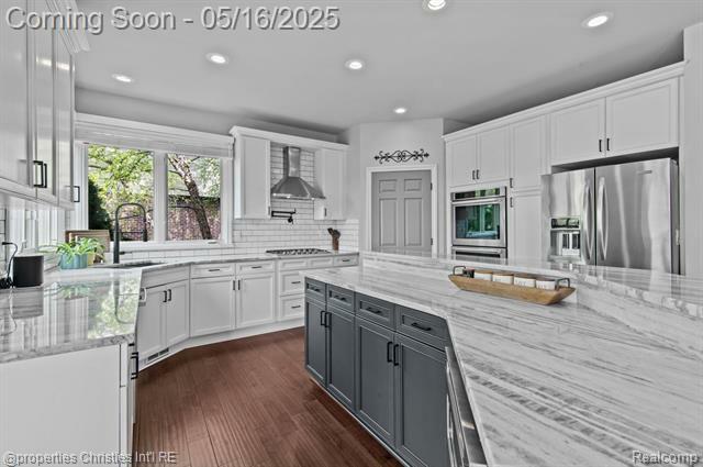 Property Photo: 48252 Binghampton MI 48168