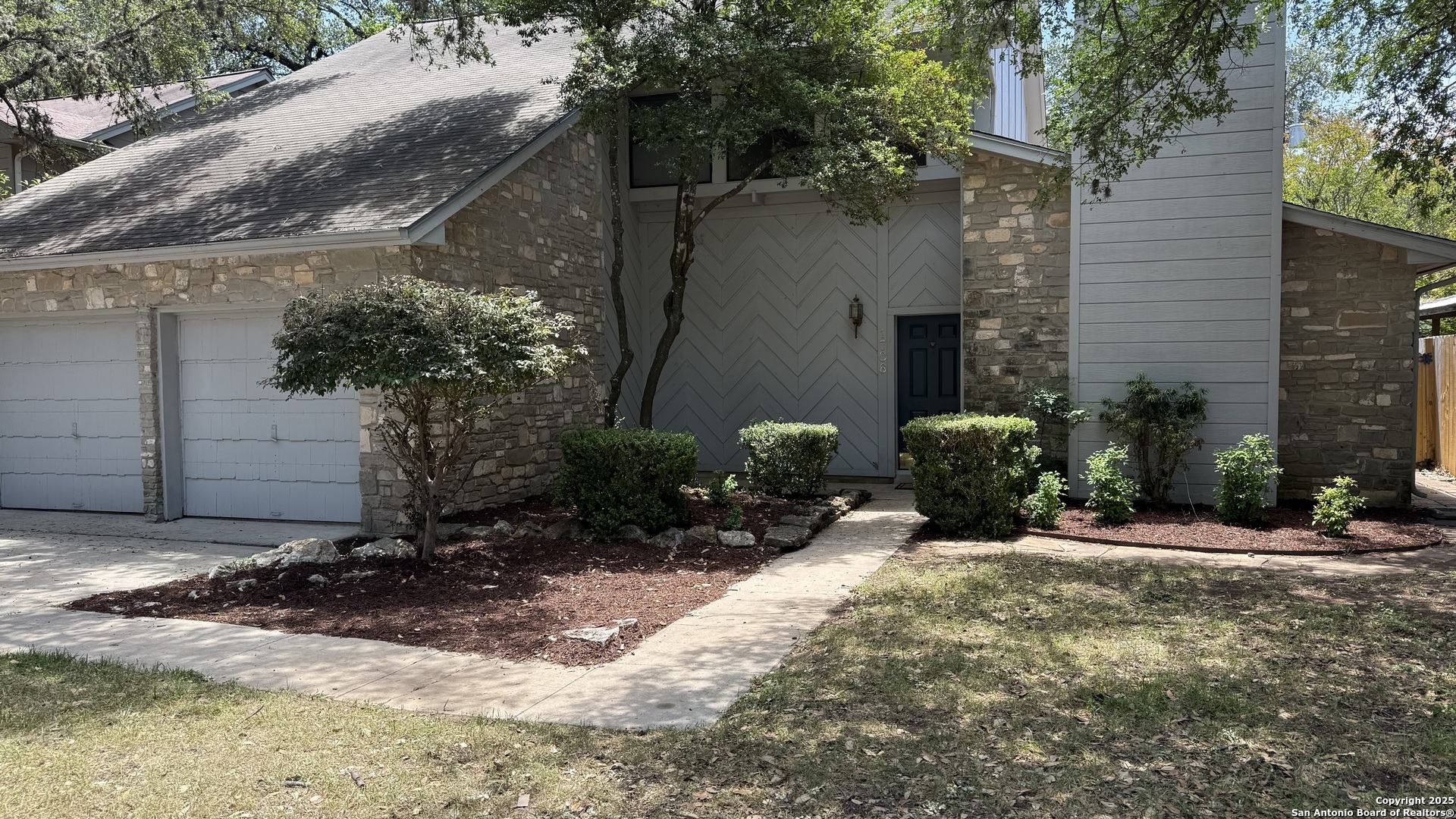 Property Photo: 1706 Longfield Dr TX 78248