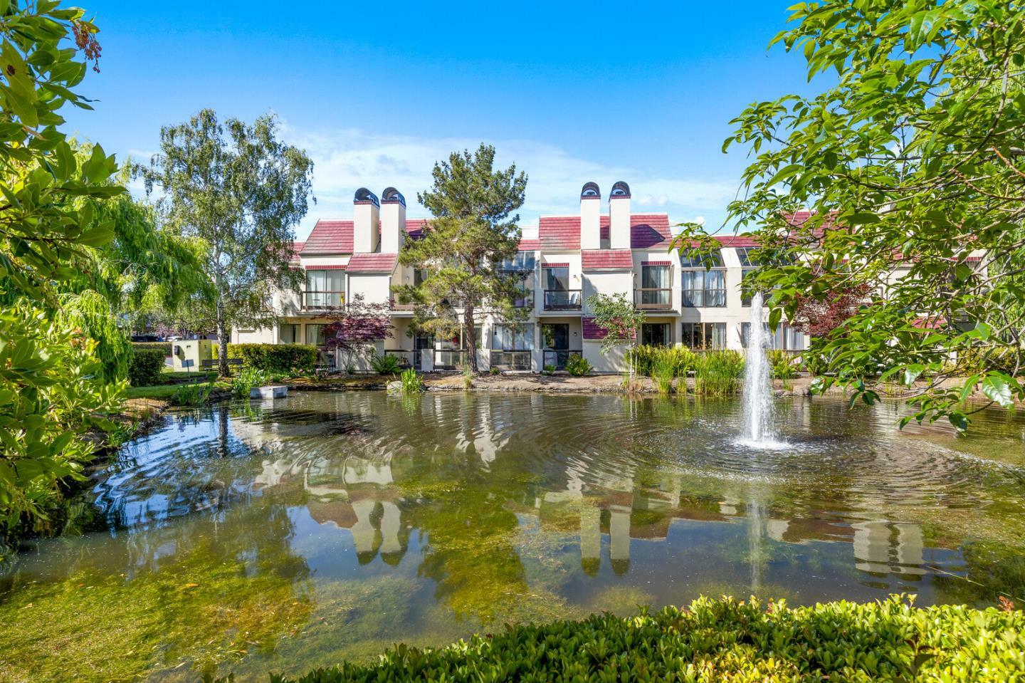 Property Photo: 526 Shorebird Circle 16101 CA 94065