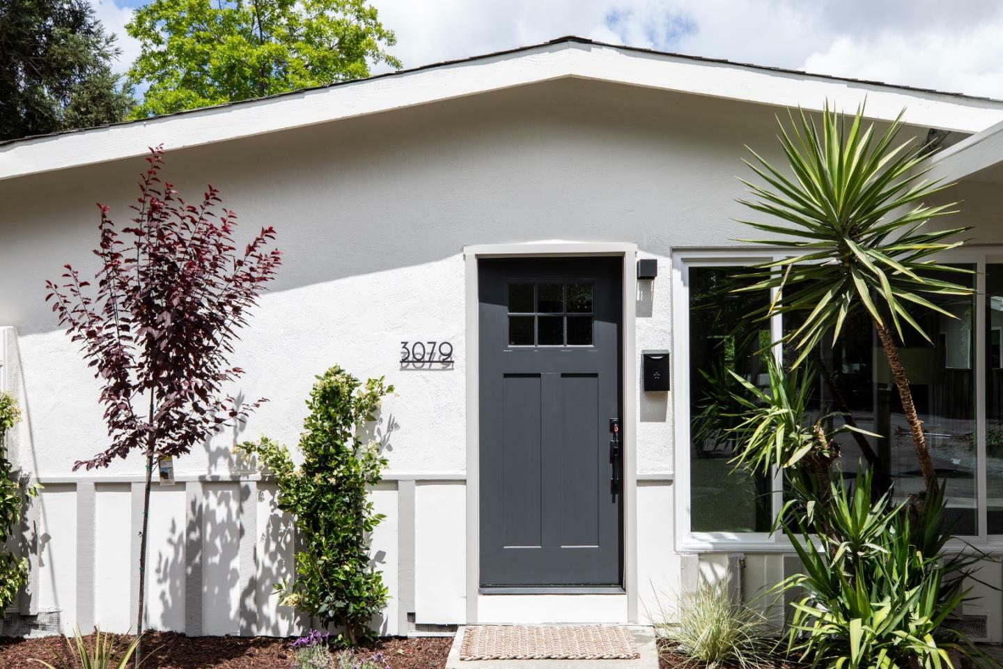Property Photo: 3079 Waverley Street CA 94306