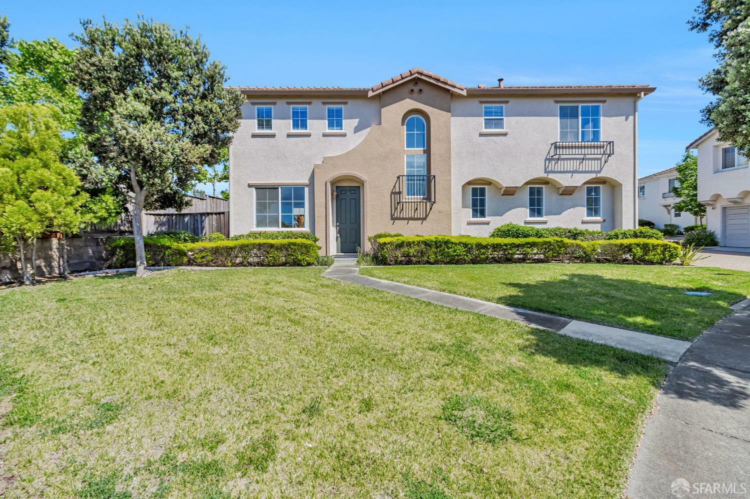 Property Photo: 1067 Newcastle Court CA 94806