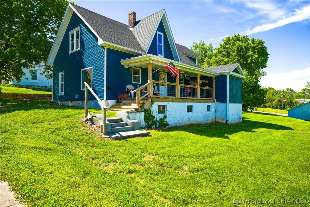 Property Photo: 303 W Market Street IN 47167