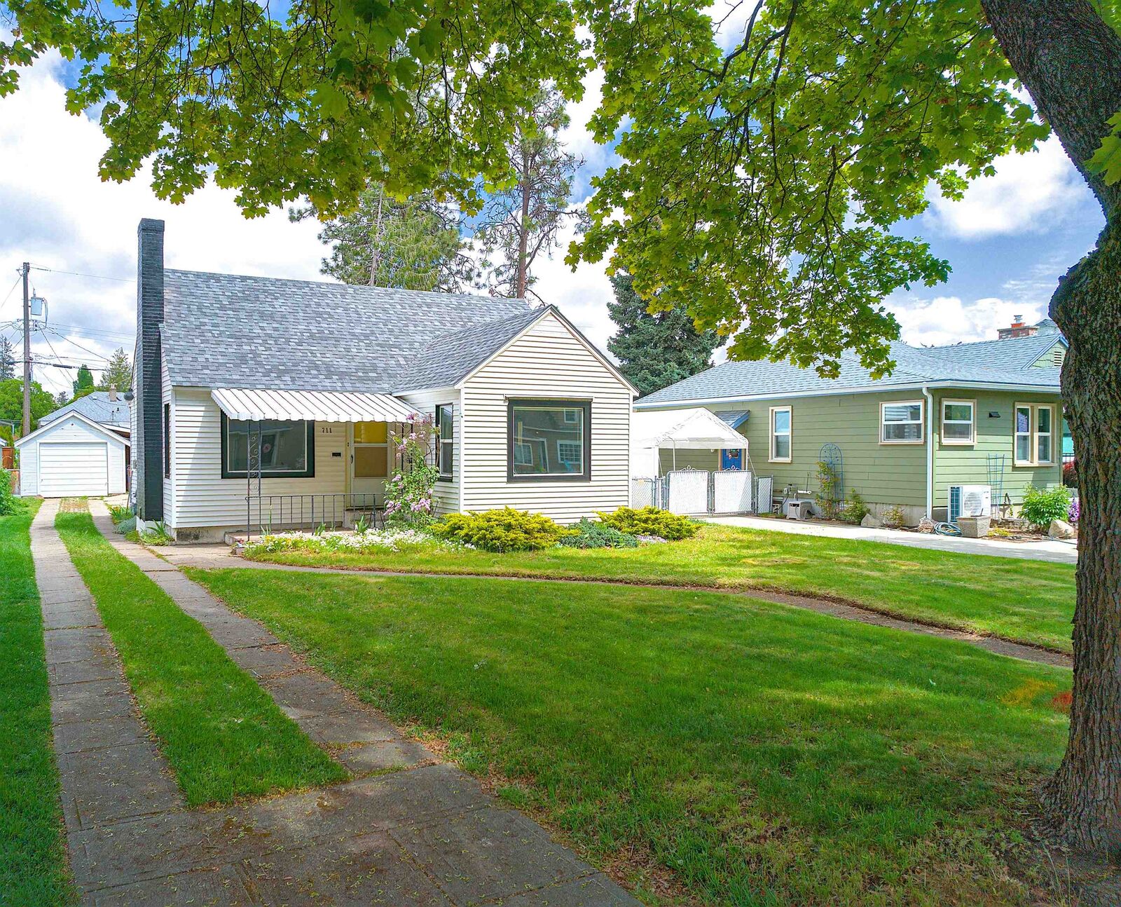 Property Photo: 711 E 40th Ave WA 99203