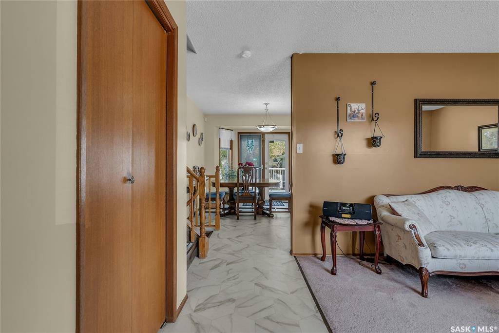Property Photo: 634 Sherry Court SK S7M 5S2