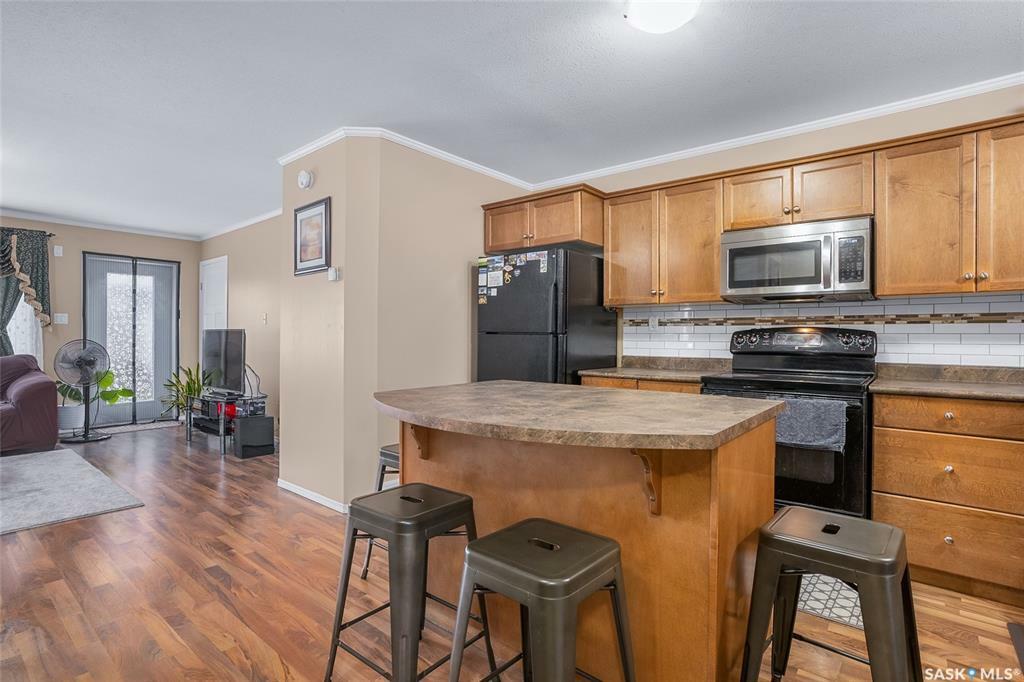 Property Photo: 715 Hart Road 1301 SK S7M 3Y9