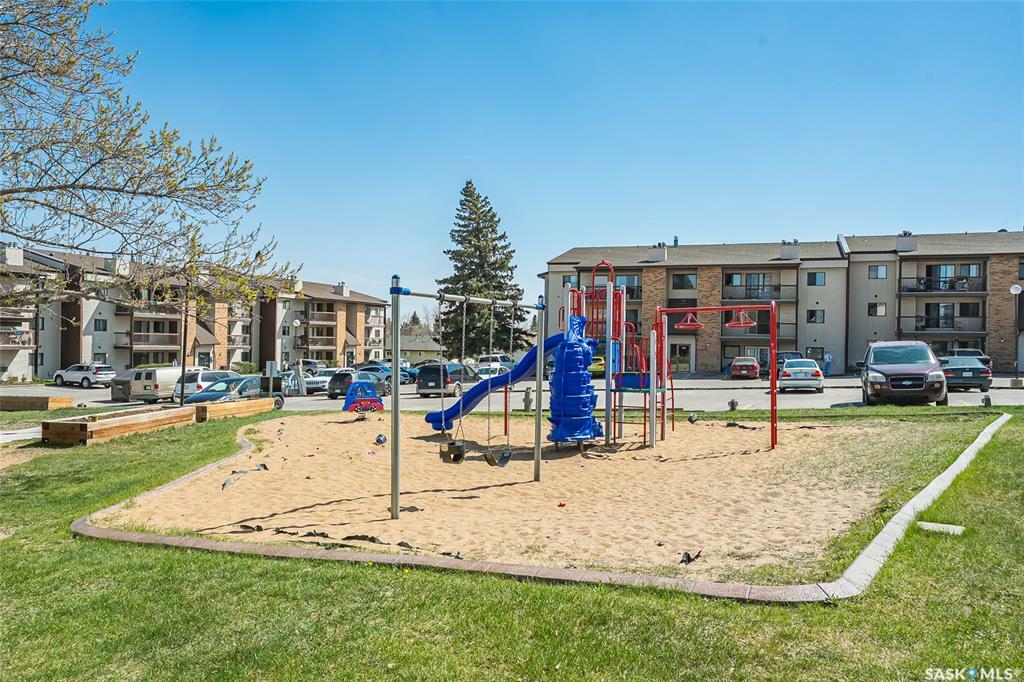 Property Photo:  285 Kingsmere Boulevard 103  SK S7J 4J6 