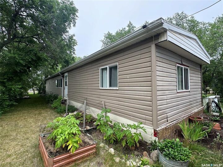 Property Photo: 63 Donald Place SK S0G 1C0