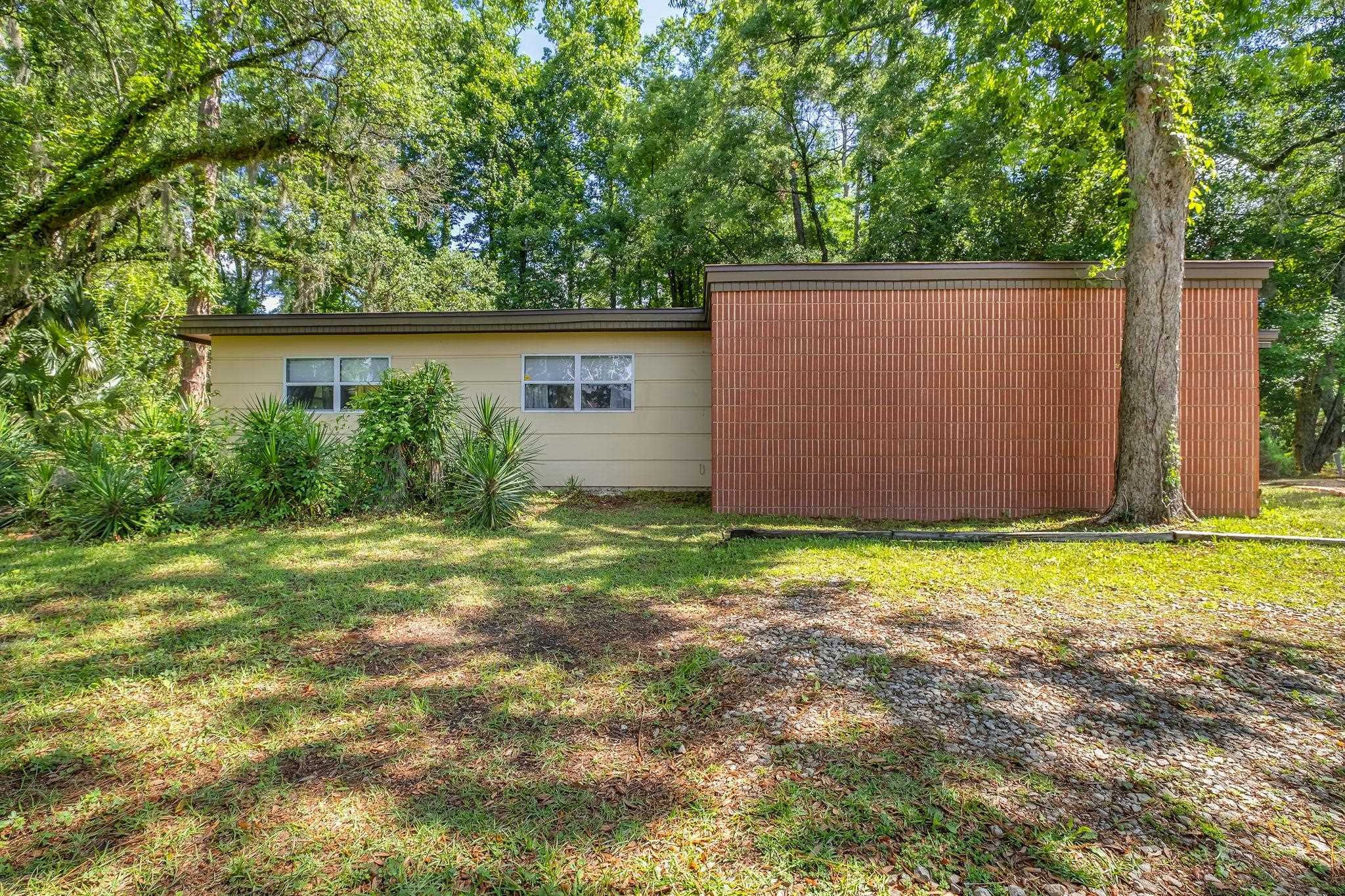 Property Photo: 2310 Mission Road FL 32304