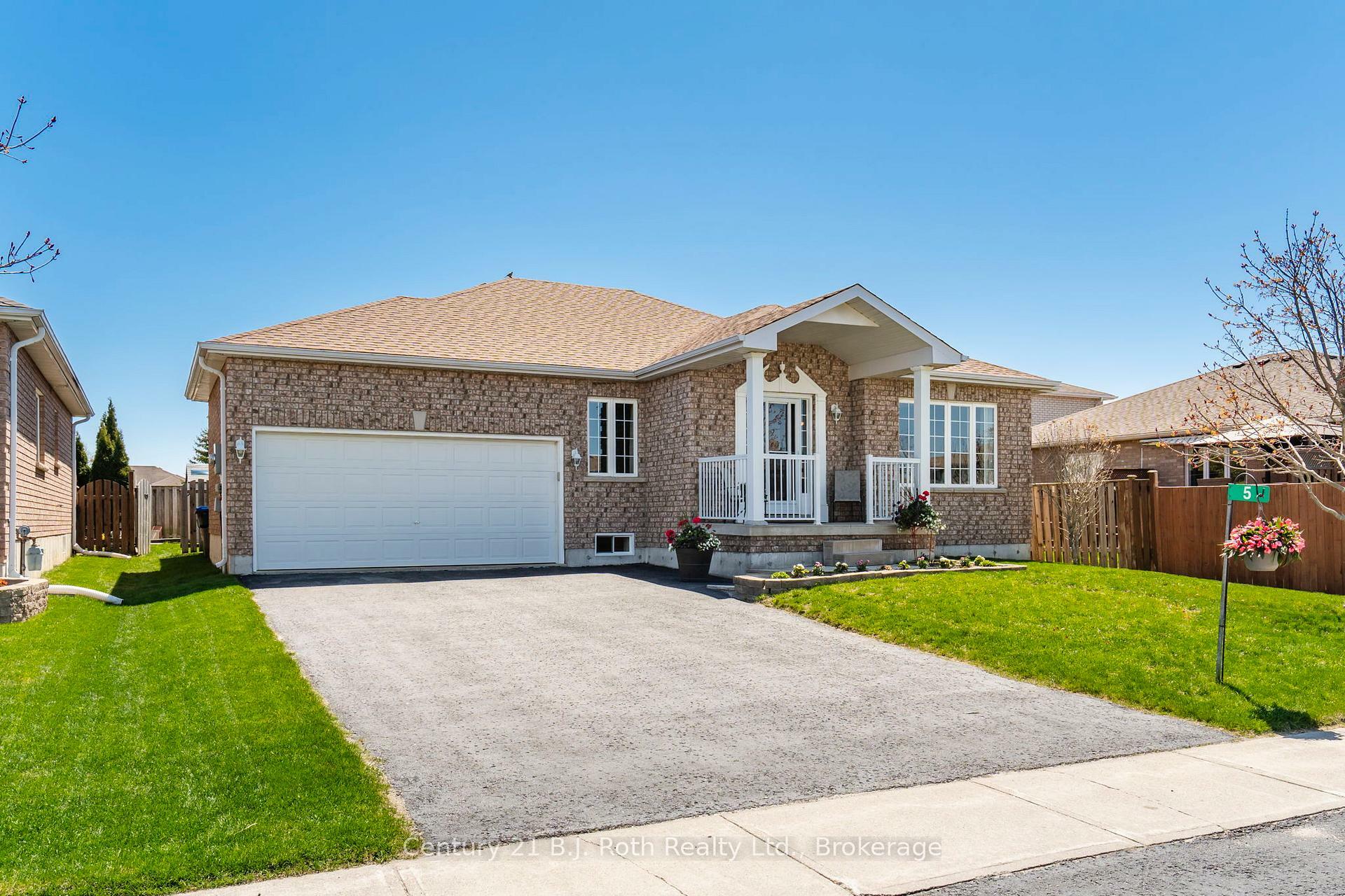 Property Photo: 5 Knox Drive ON L0L 1P0