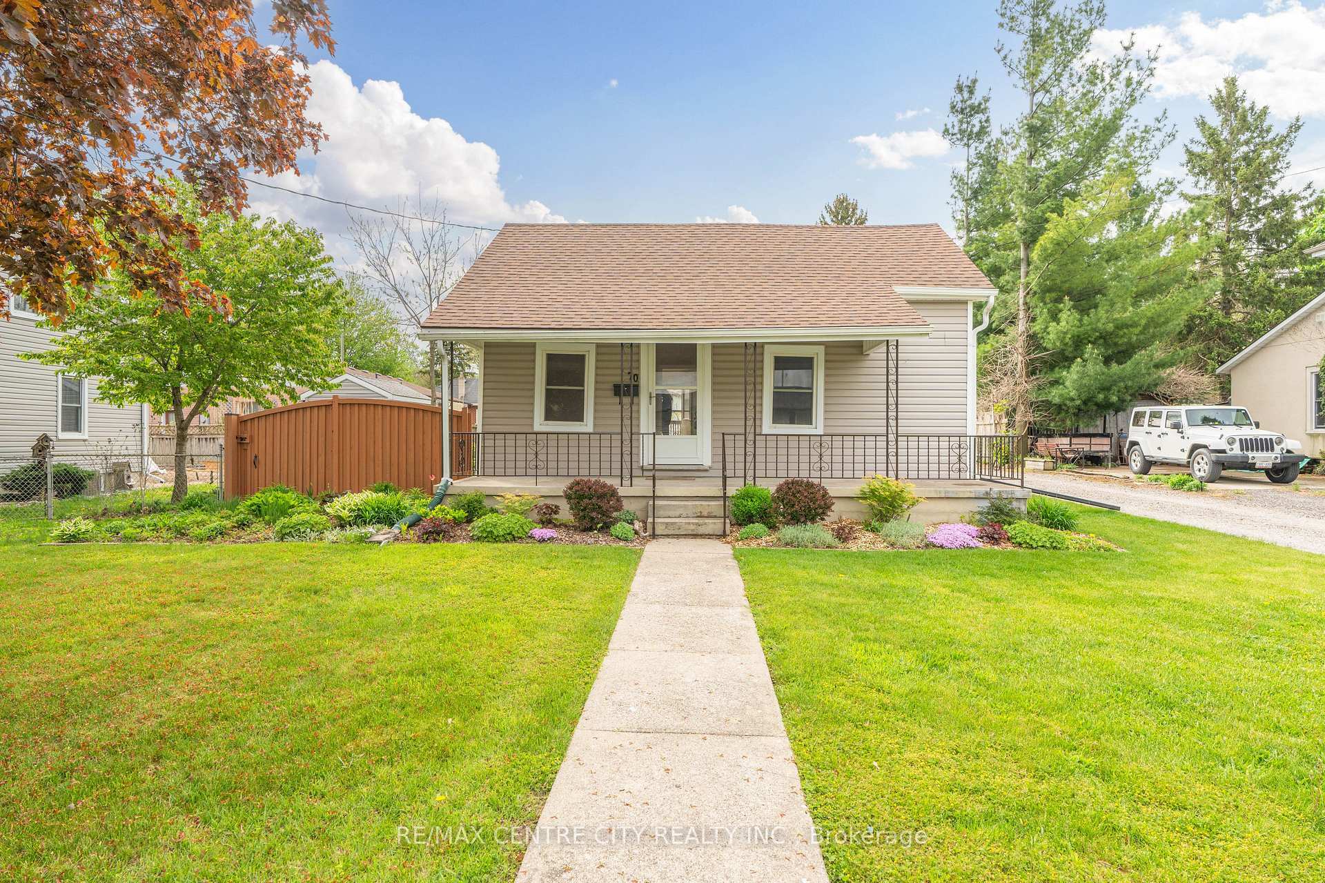 Property Photo: 70 Scott Street W ON N7G 1J4