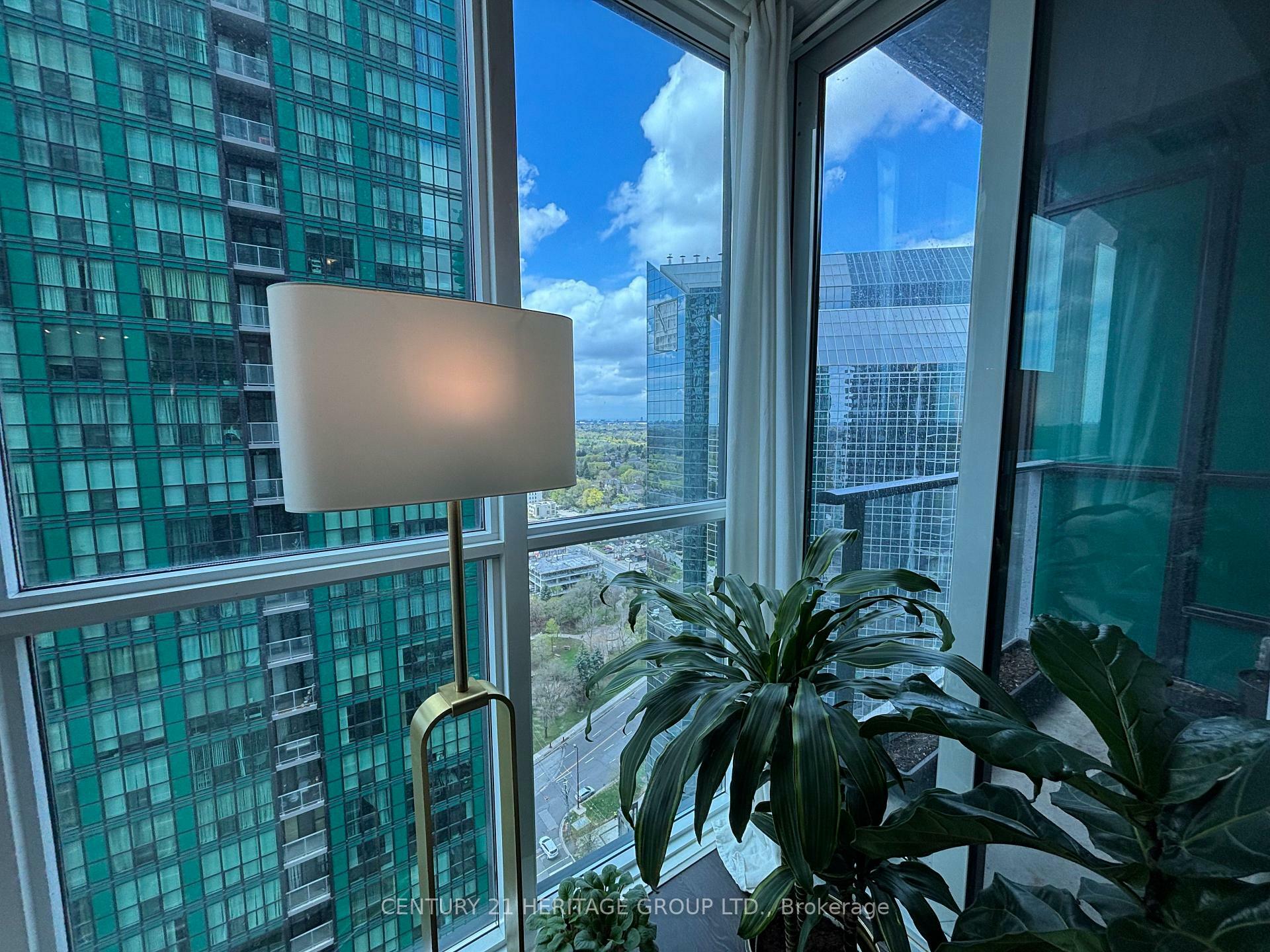 Property Photo: 9 Bogert Avenue 2406 ON M2N 0H3