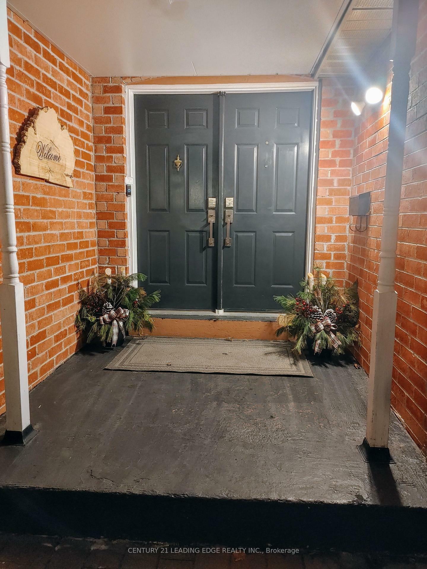 Property Photo: 724 Barnes Crescent ON L1J 8K1