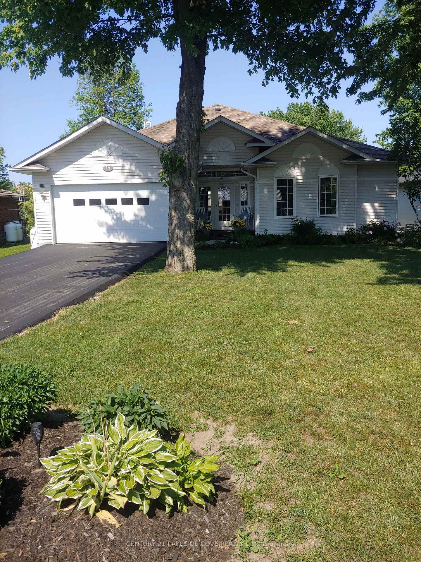 Photo de la propriété: 17 Willow Crescent ON L0K 1B0