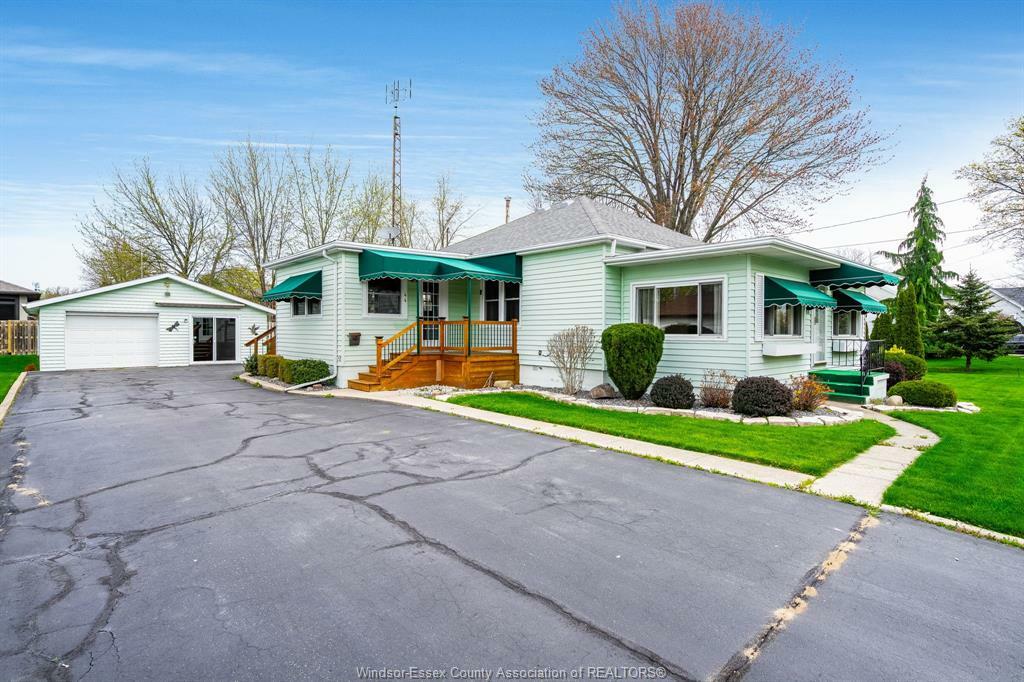 Property Photo: 44 McCallum Avenue ON N9Y 1C2