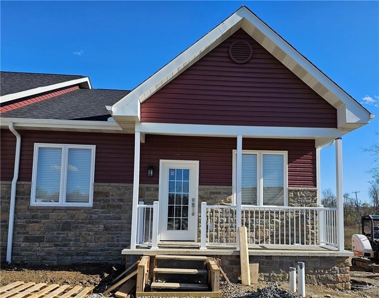 Property Photo: 801 Wimbledon Drive PA 15666