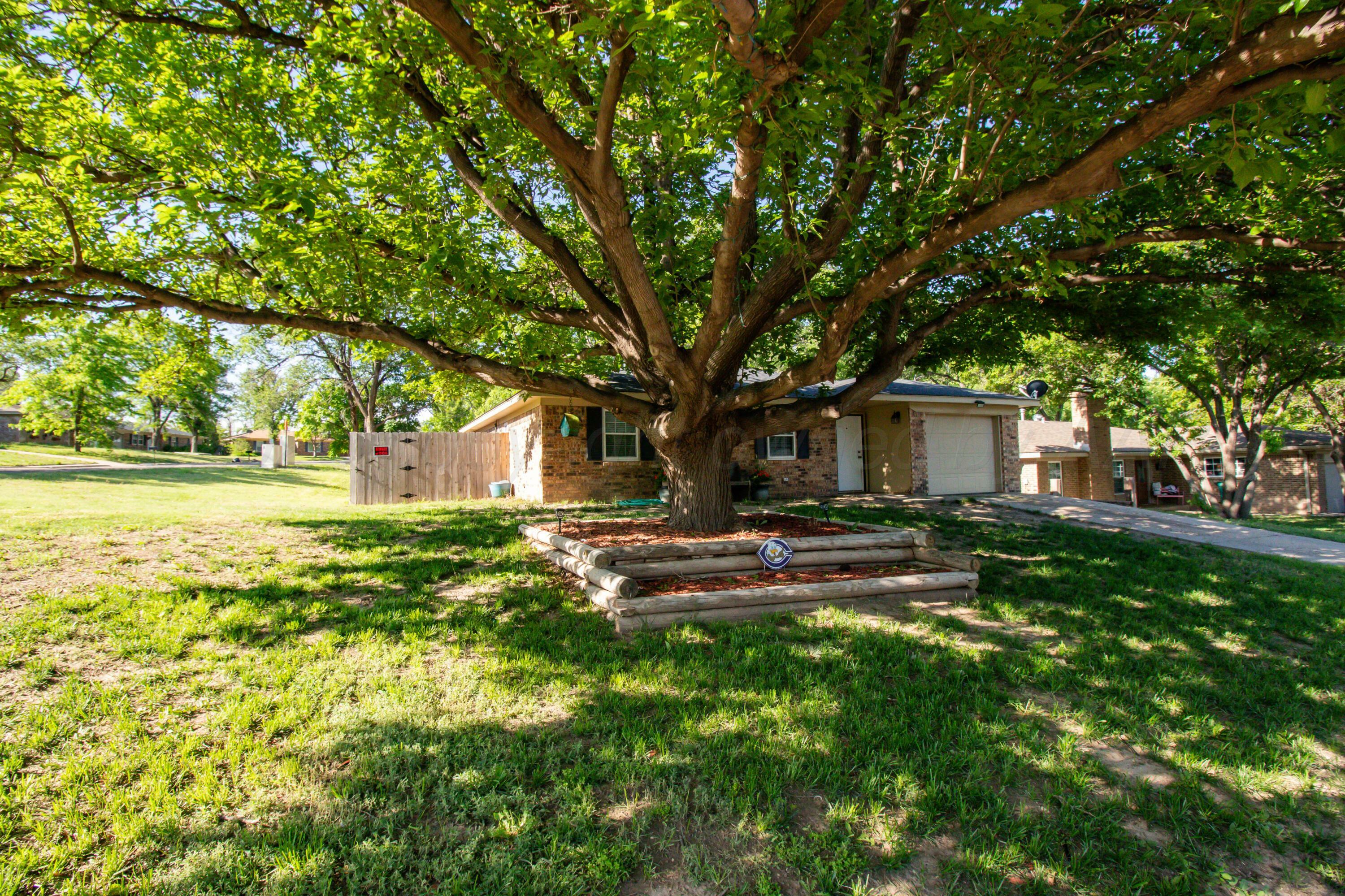 Property Photo: 43 Southridge Drive TX 79015