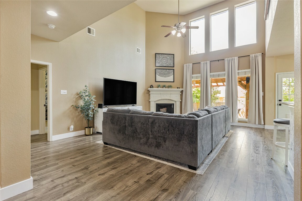 Property Photo: 607 Westbury Lane TX 78633