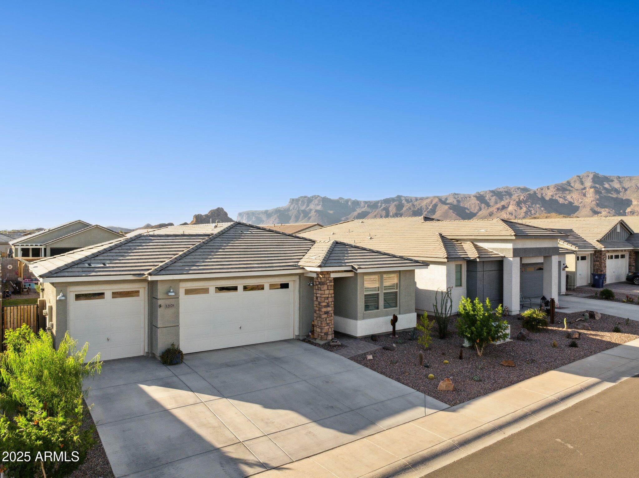 Property Photo: 12176 E Chevelon Trail AZ 85118