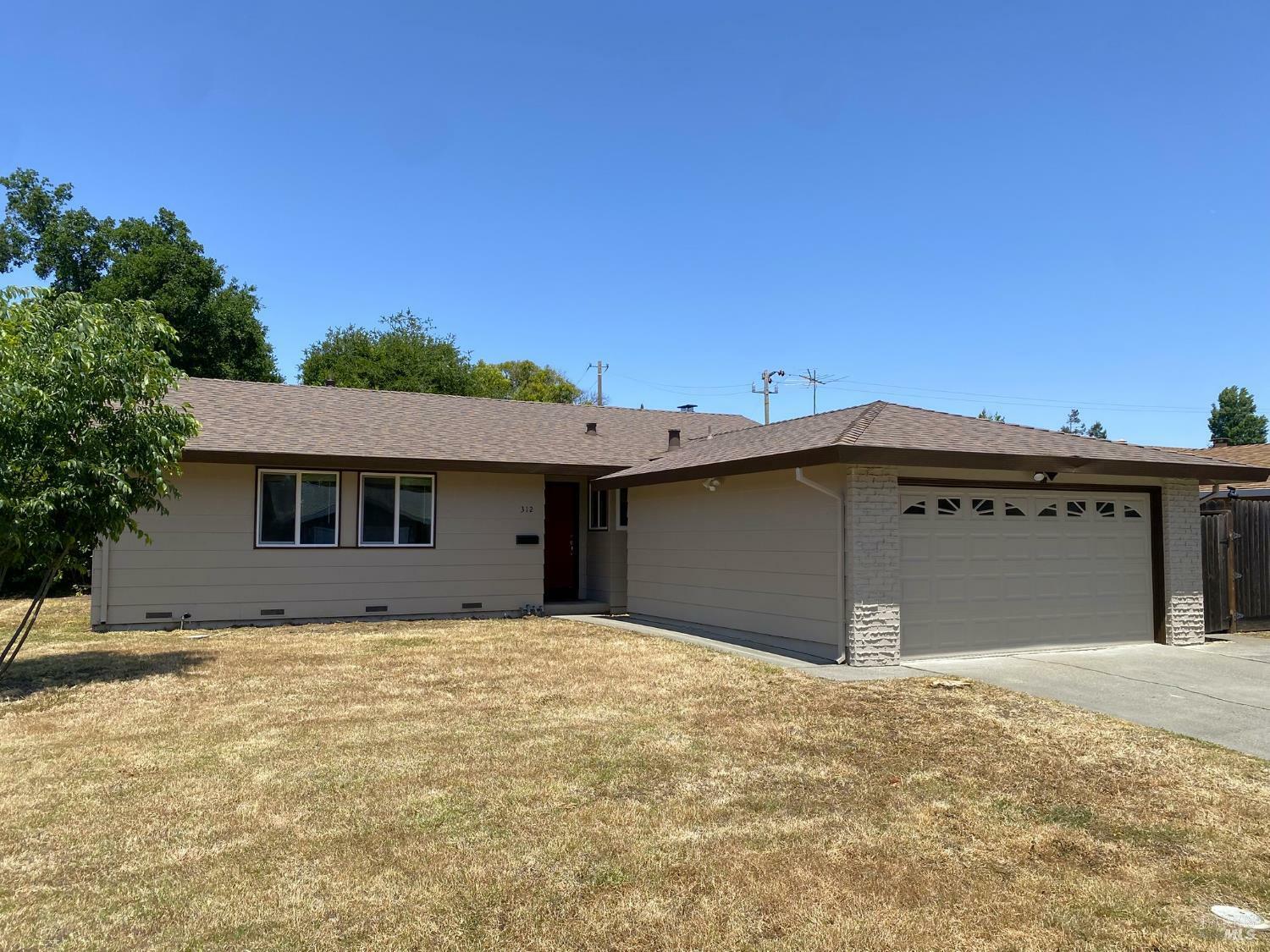 Property Photo: 312 Dahlia Street CA 94533