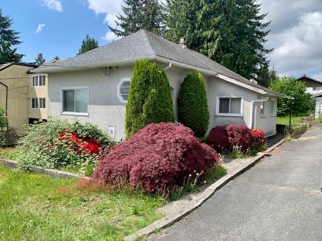 328 Begin Street — photo 1