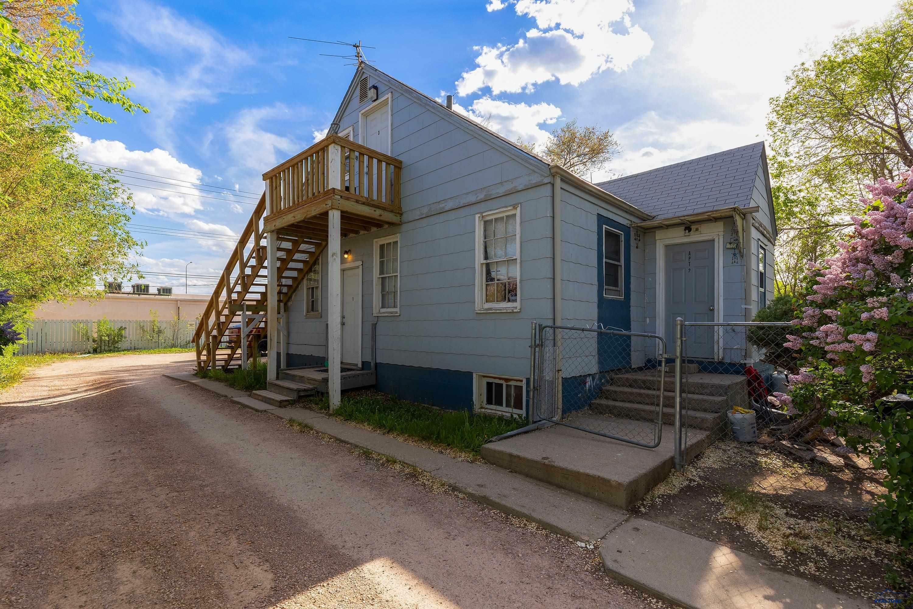Property Photo: 405 E Watertown SD 57701