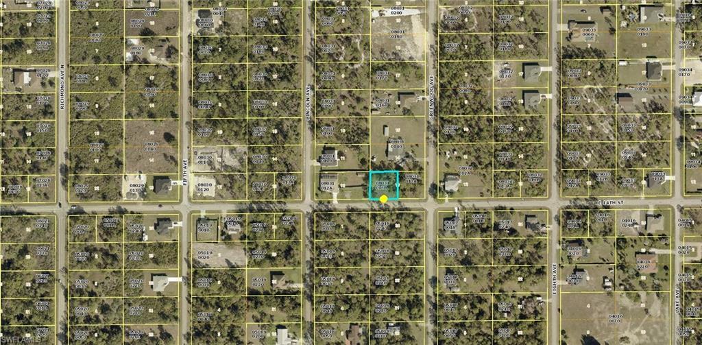 Property Photo: 605 E 14th St FL 33972