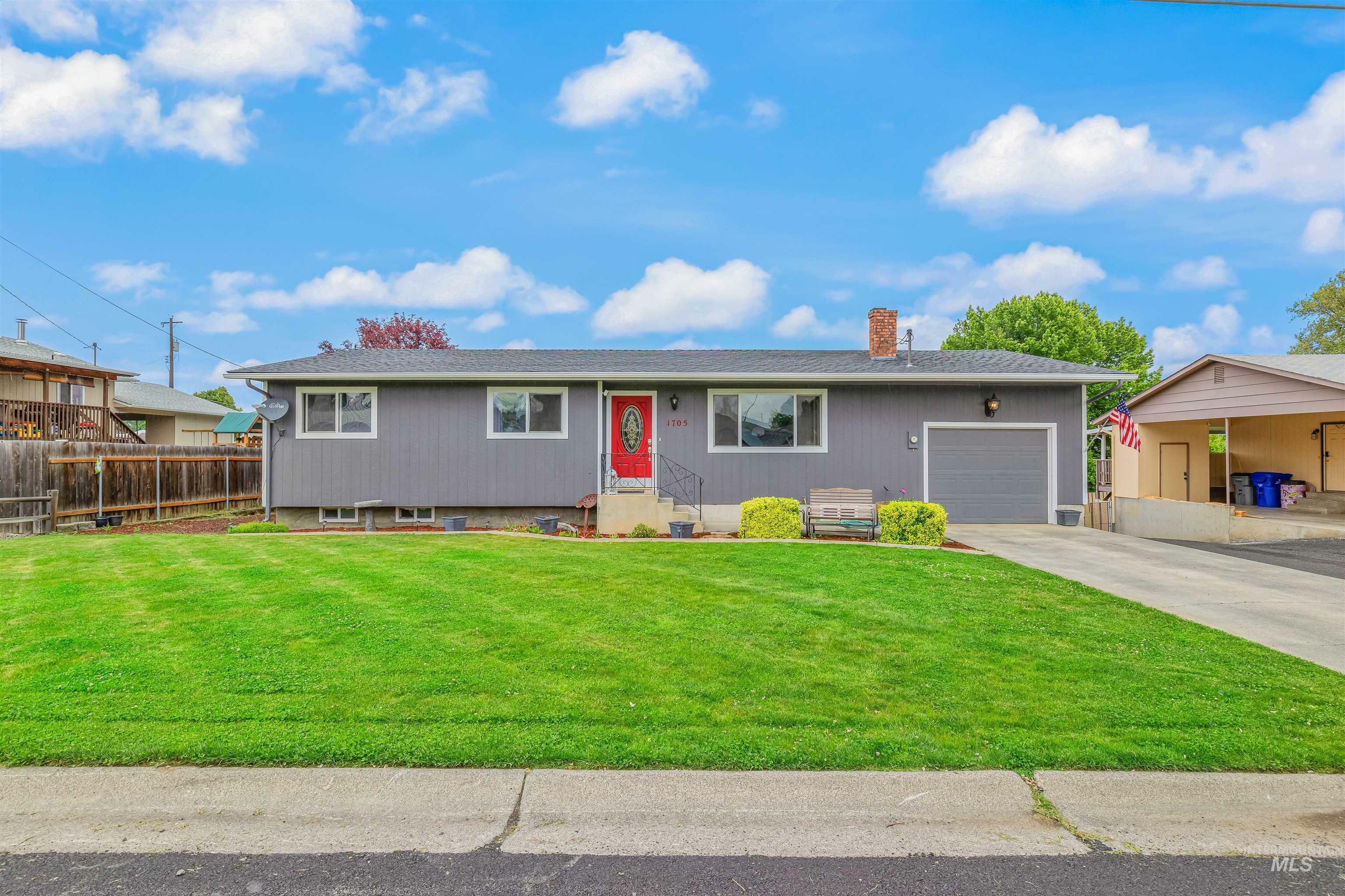 Property Photo: 1705 Cedar Avenue ID 83501