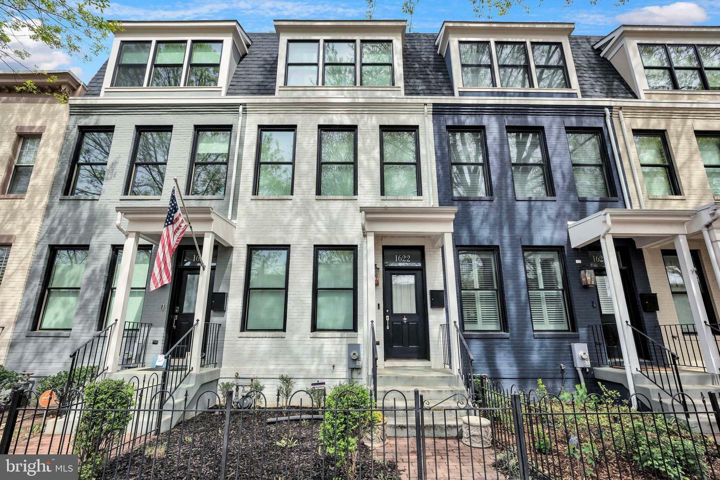 Property Photo: 1622 E Street SE DC 20003