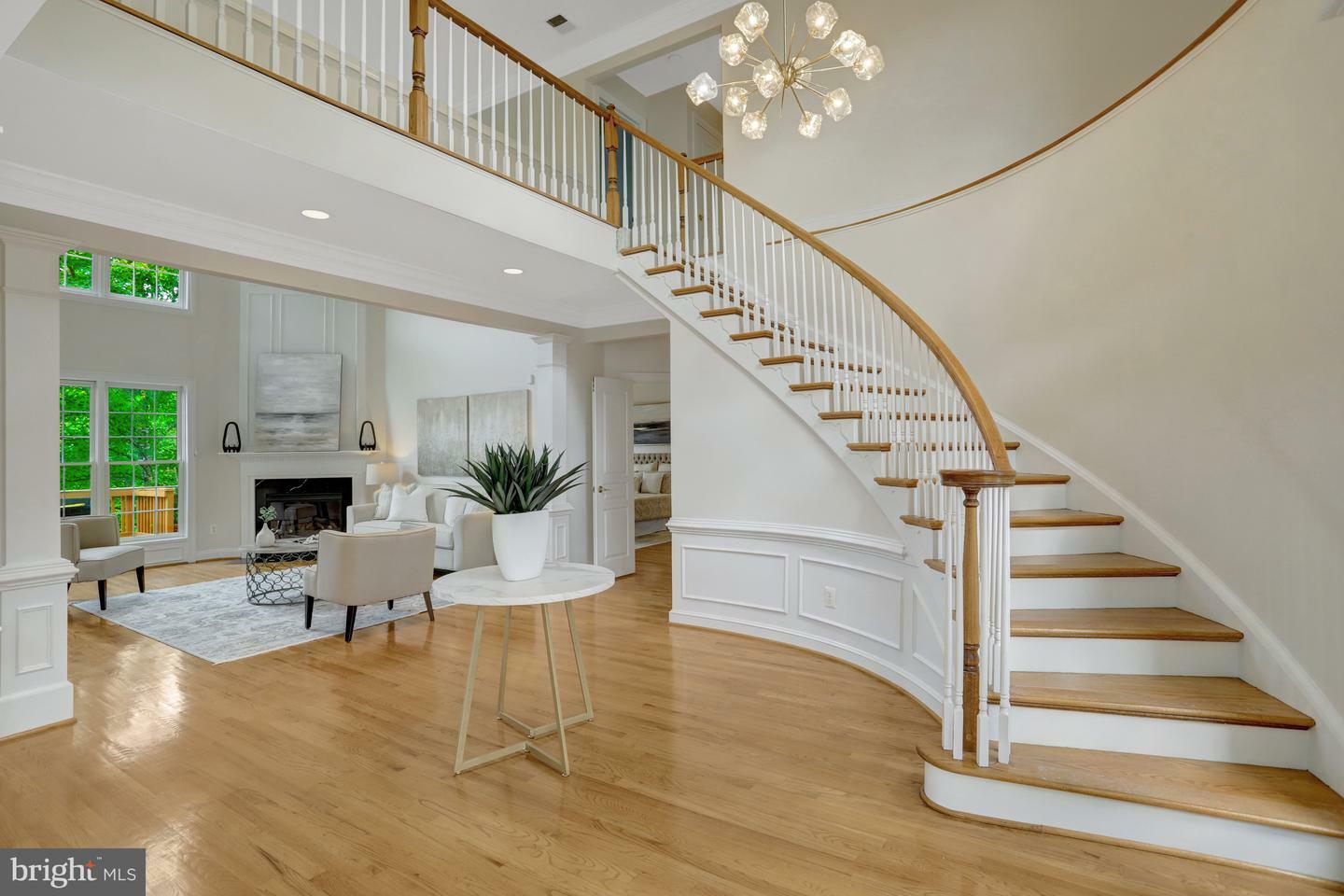 5252 Winter View Drive  Alexandria VA 22312 photo