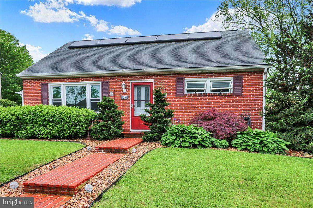 912 Belair Avenue  Reading PA 19607 photo