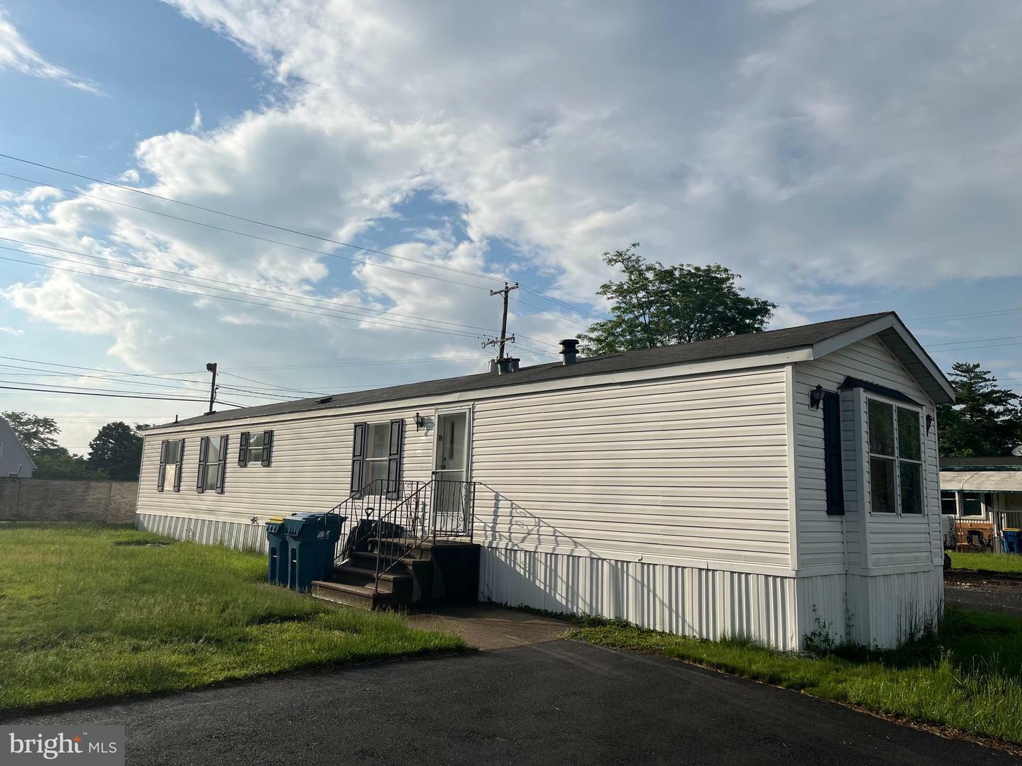 Property Photo: 2104 Barton Drive PA 19067