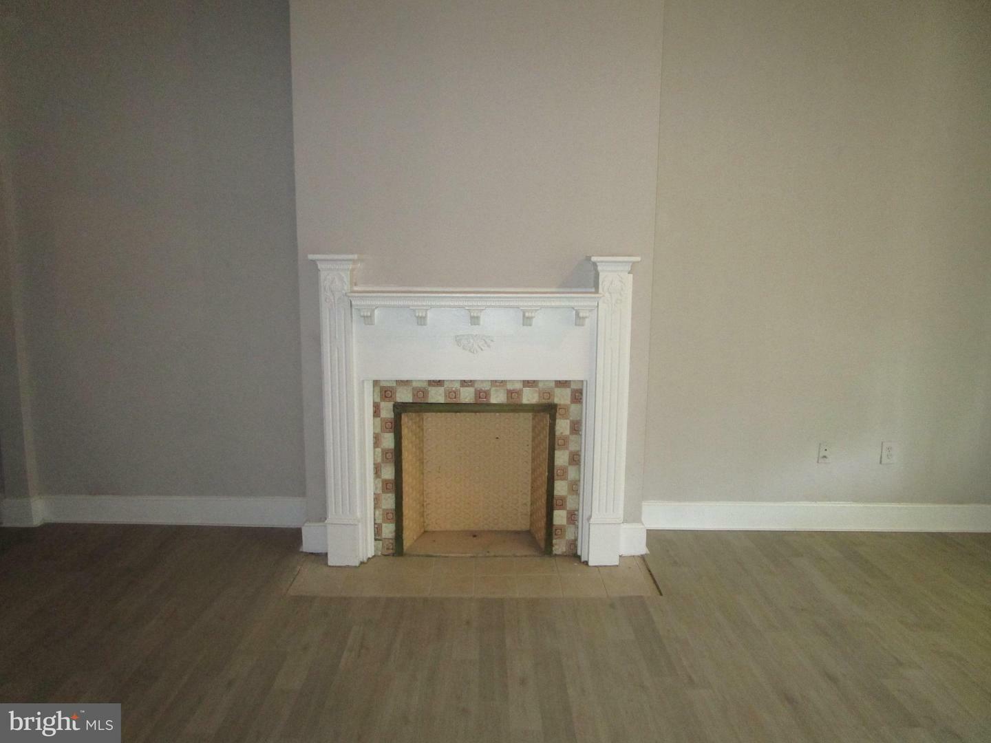Property Photo: 820 Wynnewood Road 1st Floor PA 19151