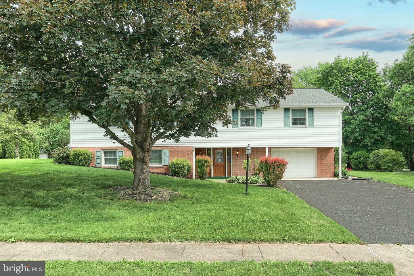 Property Photo: 1840 Lilac Road PA 17408