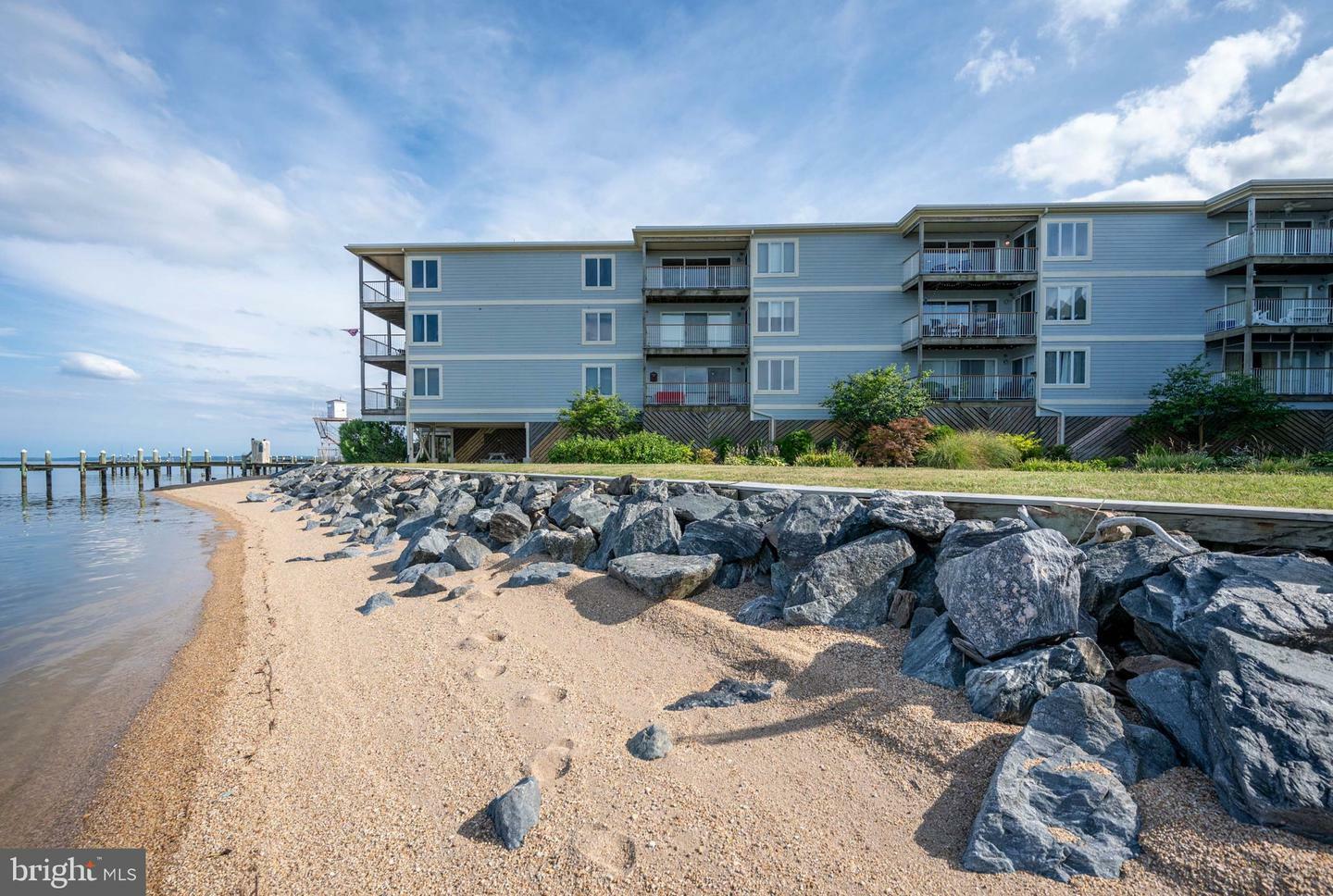 Property Photo: 17 Lincoln Avenue 104 VA 22443
