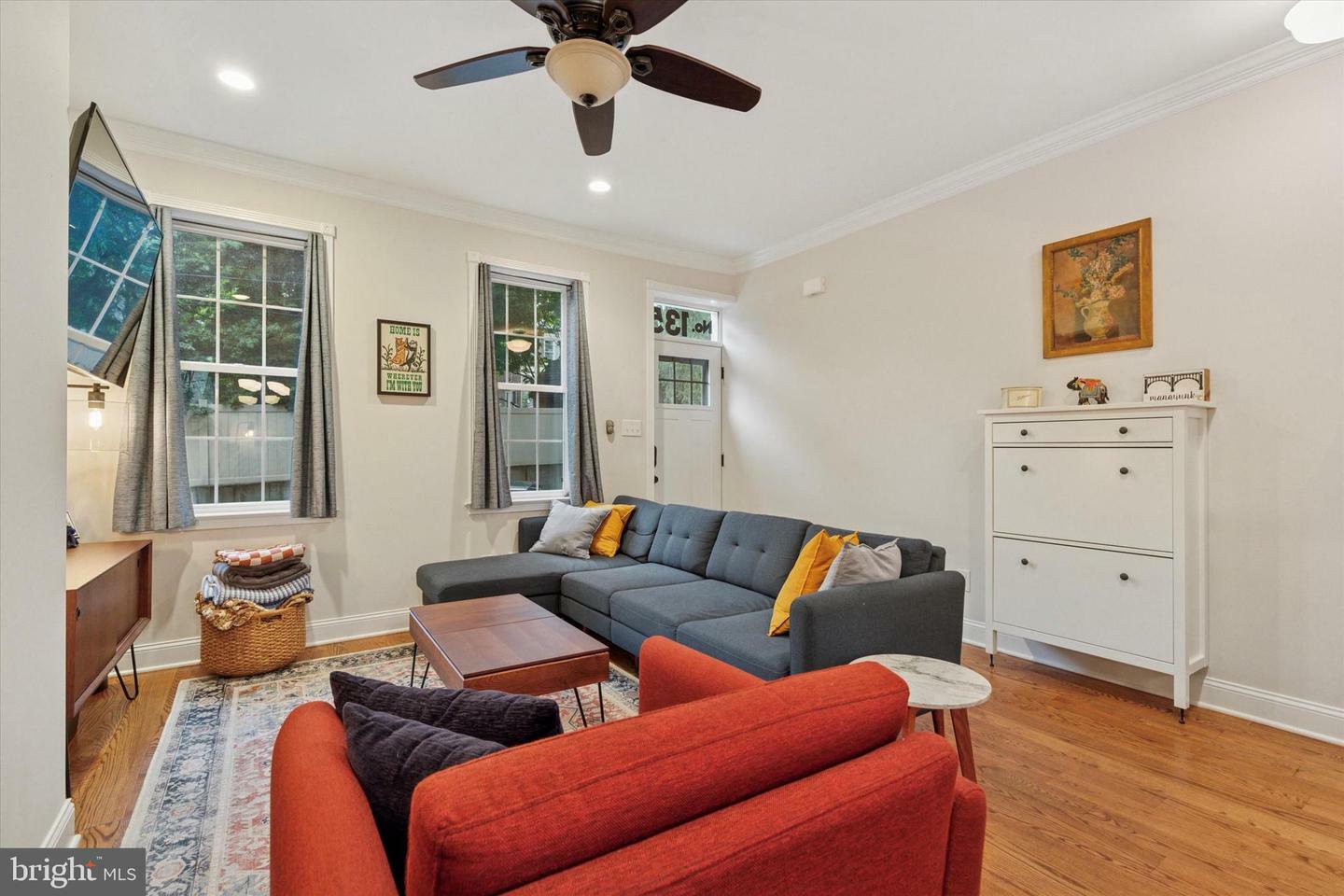 Property Photo: 135 Kingsley Street PA 19127