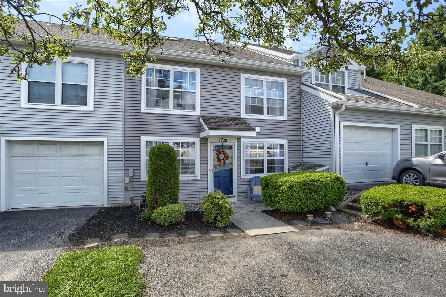 Property Photo: 1328 N West Street PA 17013