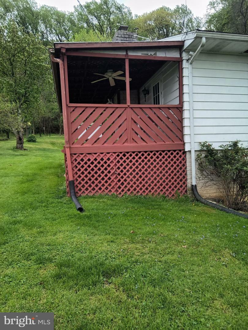 Property Photo: 785 Locust Street PA 17347