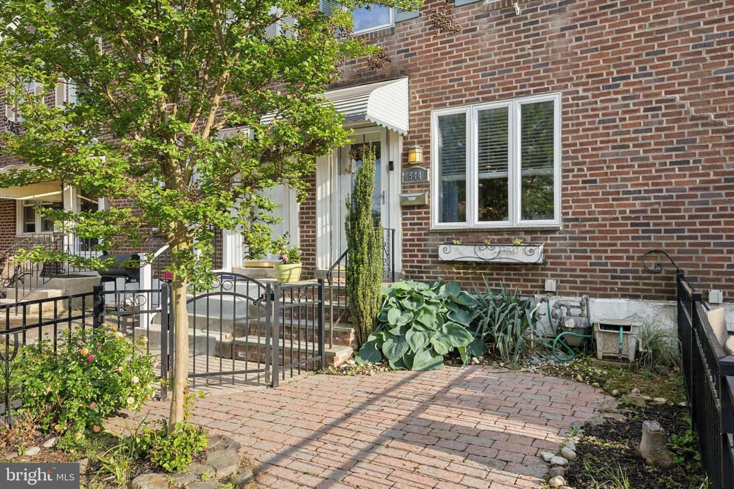 Property Photo: 544 Chester Avenue PA 19018