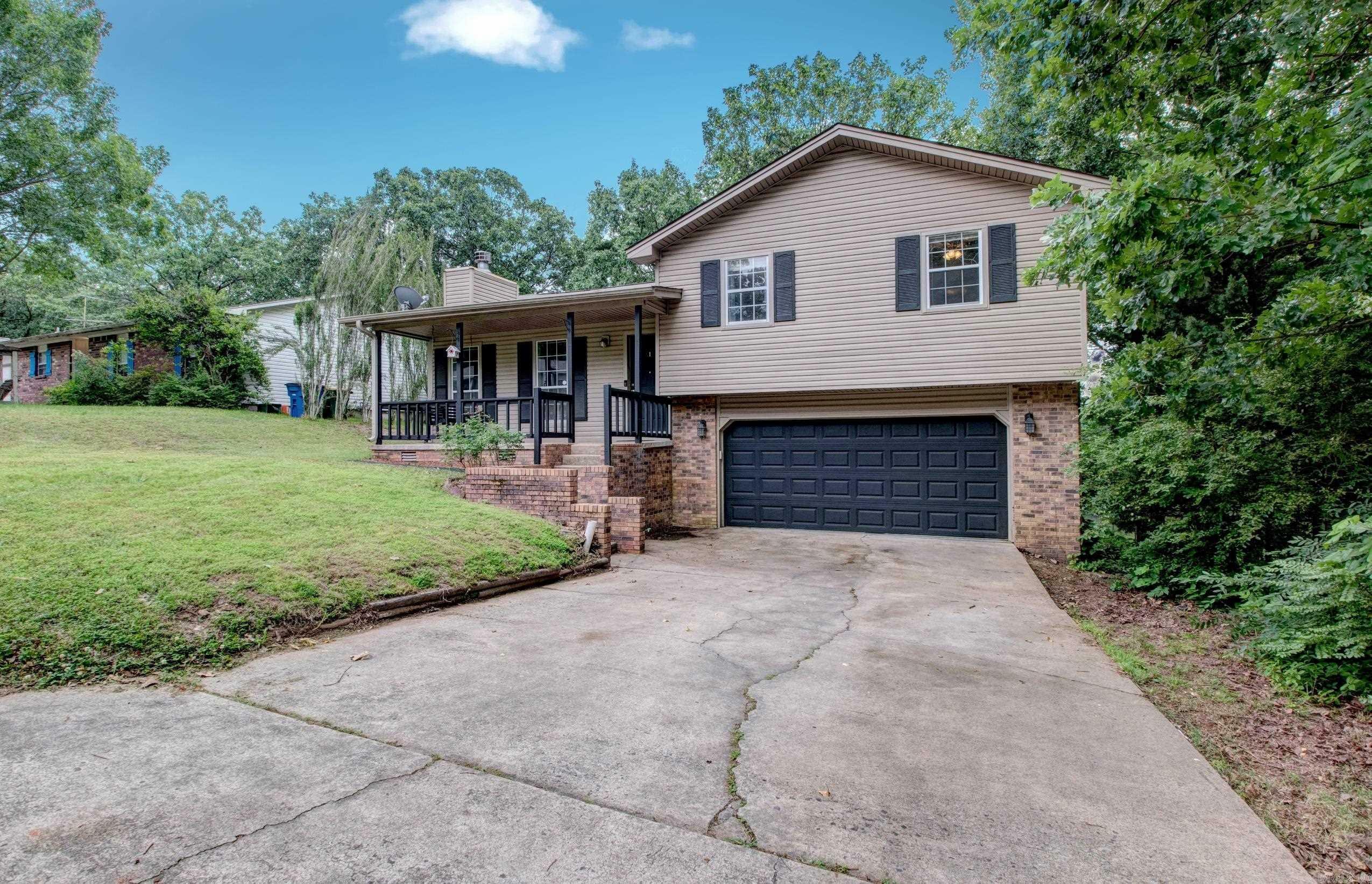 Property Photo: 304 Texas Avenue AR 72118