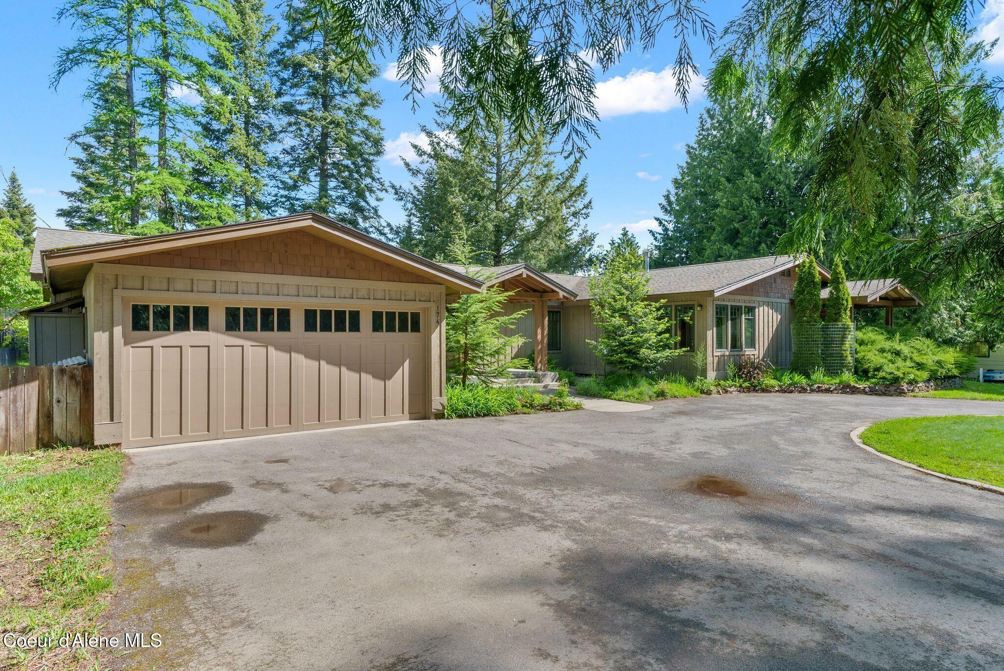 Property Photo: 174 Vedelwood Drive ID 83864